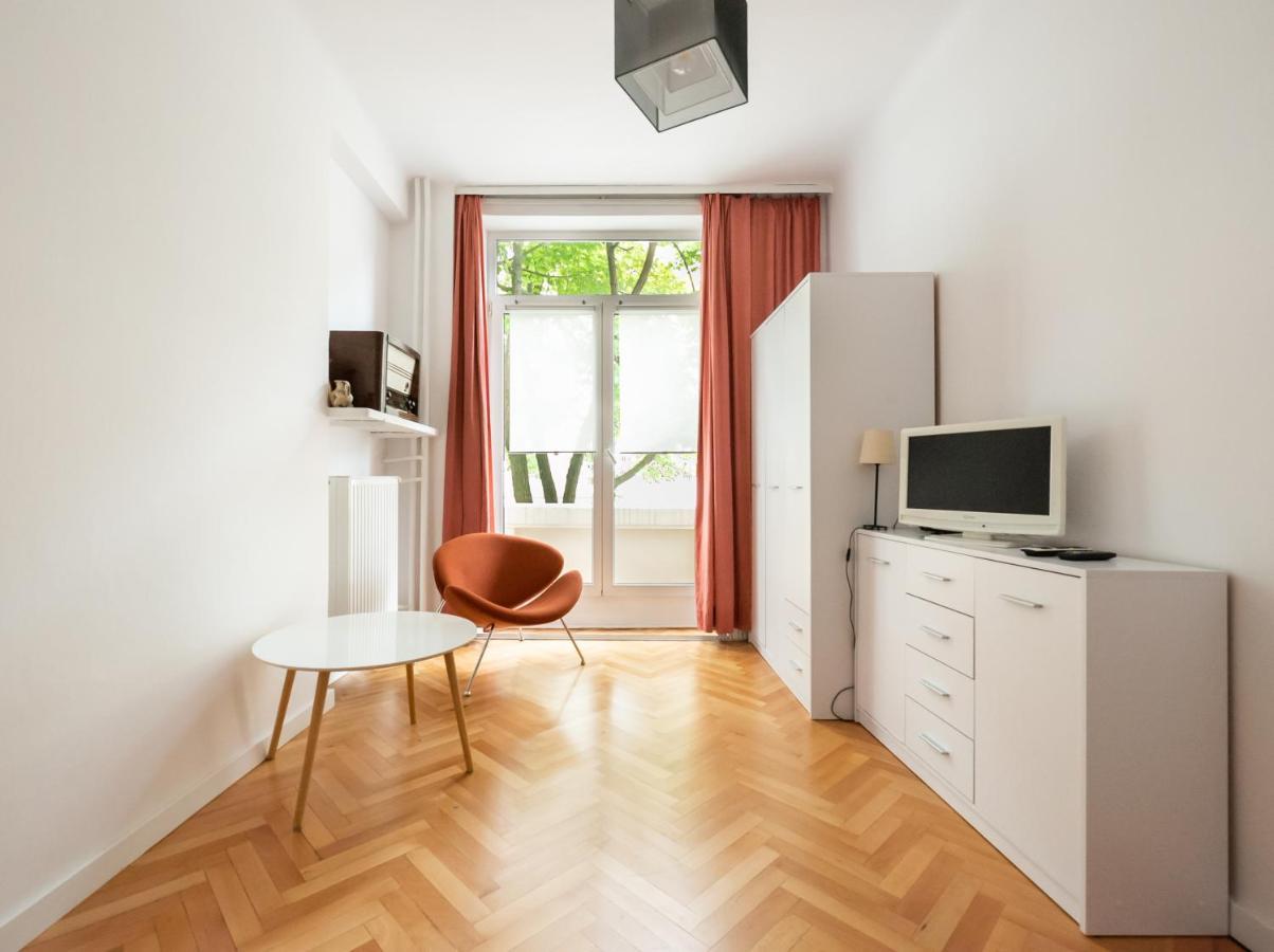 Plac Zbawiciela 3-Bedroom Apartment Варшава Екстериор снимка
