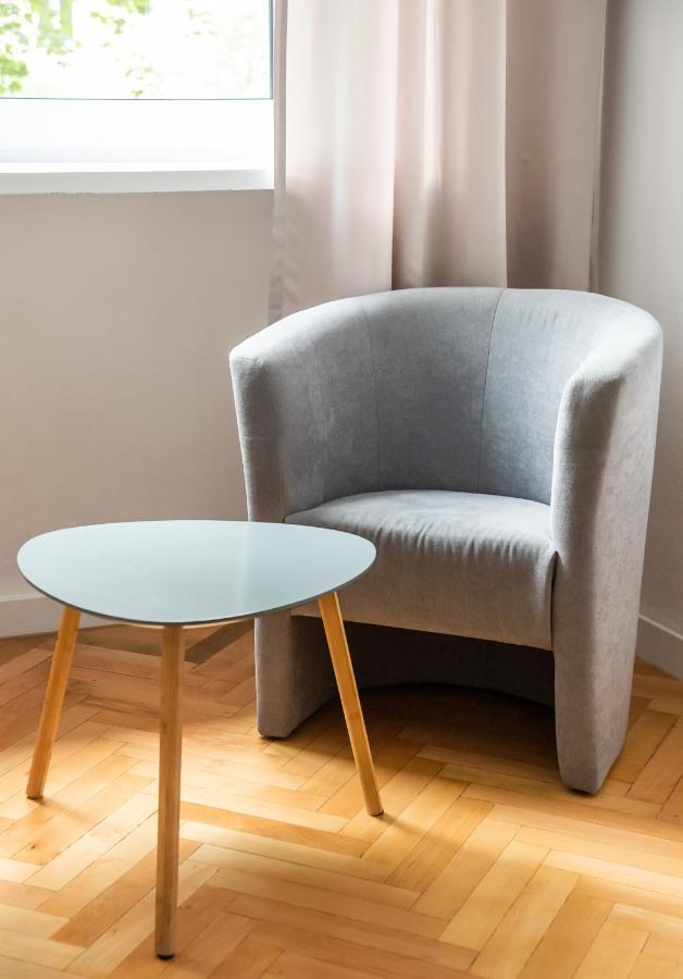Plac Zbawiciela 3-Bedroom Apartment Варшава Екстериор снимка
